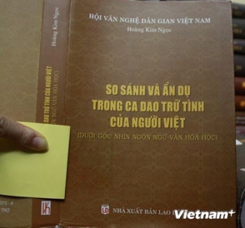 Nghị luân về việc ca dao thường sử dụng biện pháp so sánh ẩn dụ