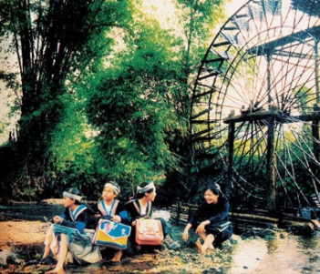 Phân tích nghệ thuật bài thơ Việt Bắc của Tố Hữu