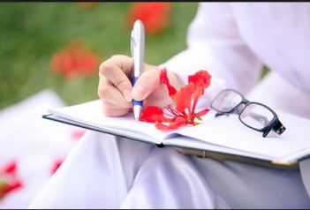 Phân tích nhân vật ông đồ trong tác phẩm Cảnh cũ người xưa