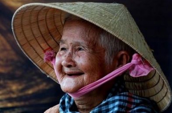 Bài văn ngắn hay kể về người bà