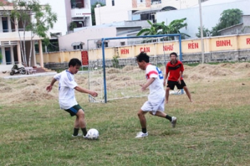 Bài văn hay miêu tả trận đá banh giao hữu của lớp học