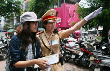 Câu chuyện hay về hai chiến sĩ cảnh sát giao thông làm nhiêm vụ