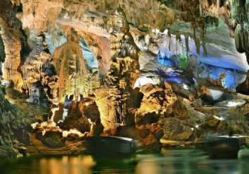 Bài văn hay giới thiệu về Động Phong Nha